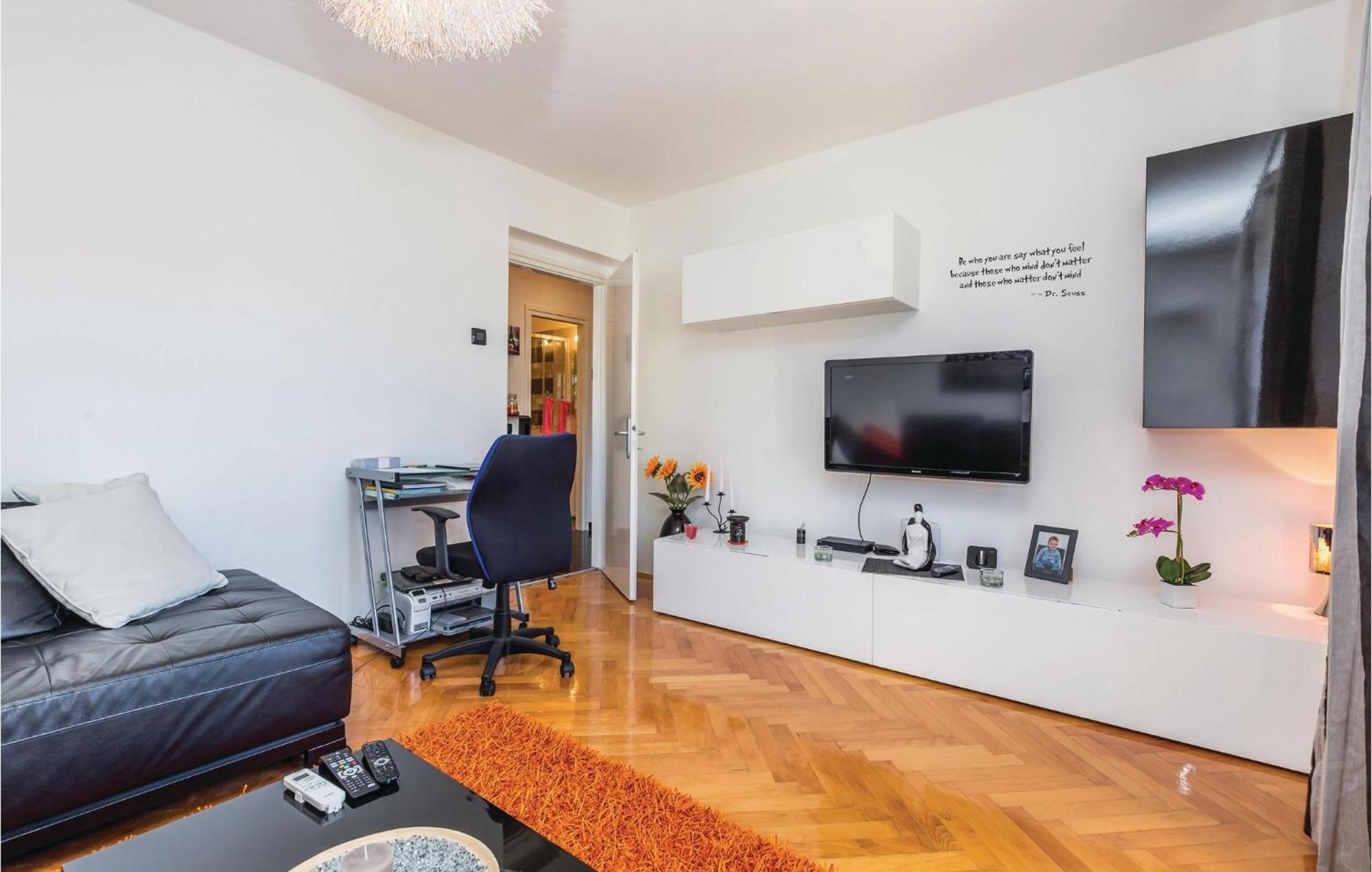 Gorgeous Apartment In Rijeka With Wifi Ngoại thất bức ảnh